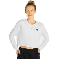CHAMPION Juniors' Boyfriend Cropped Long-Sleeve Tee